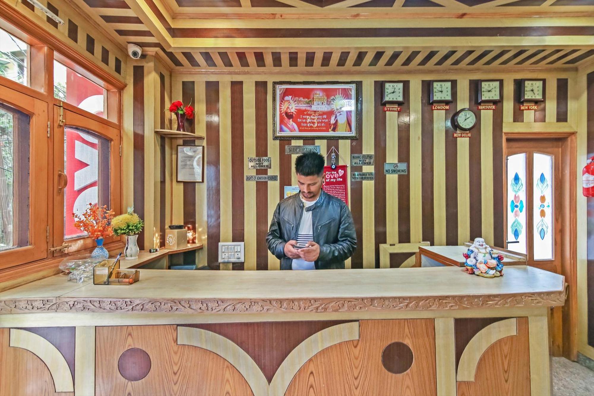 Hotel O Royal Inn Шимла Екстериор снимка